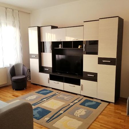 Appartement Matilda Apartman à Hajdúszoboszló Extérieur photo