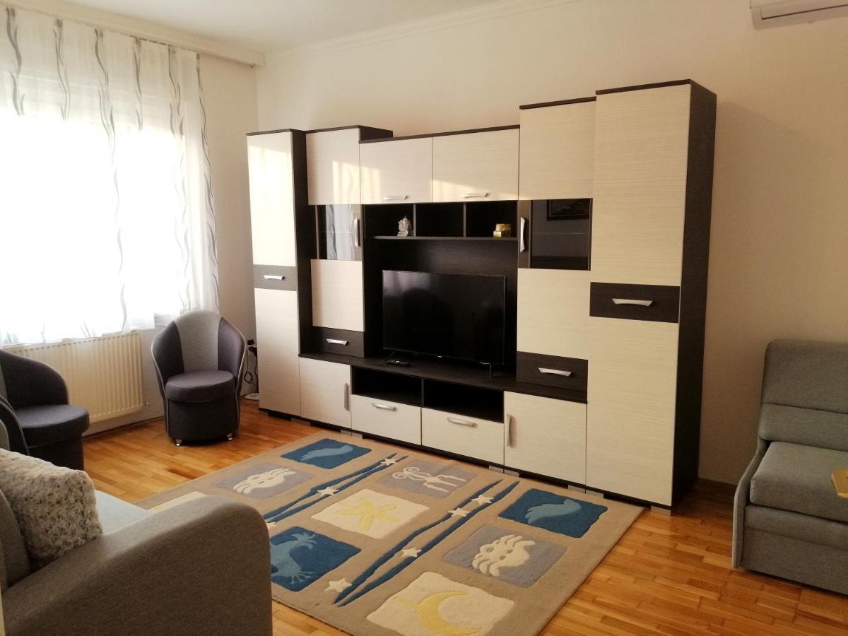 Appartement Matilda Apartman à Hajdúszoboszló Extérieur photo